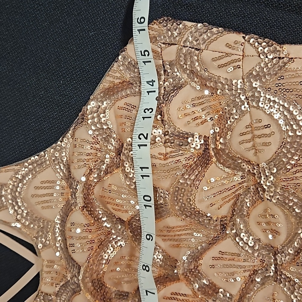 Morgan & Co. rose gold sequin scallop pattern lined sz. 3/4 sleeveless - Picture 10 of 14